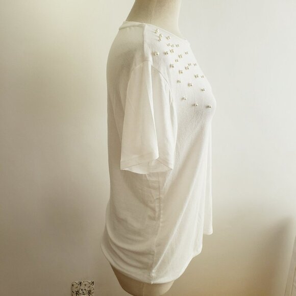White Tee With Pearls Retro / Express / Size Petite Medium - Picture 4 of 6